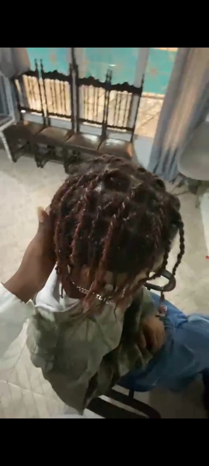 Thumbnail do vídeo Iniciação Locs Natural