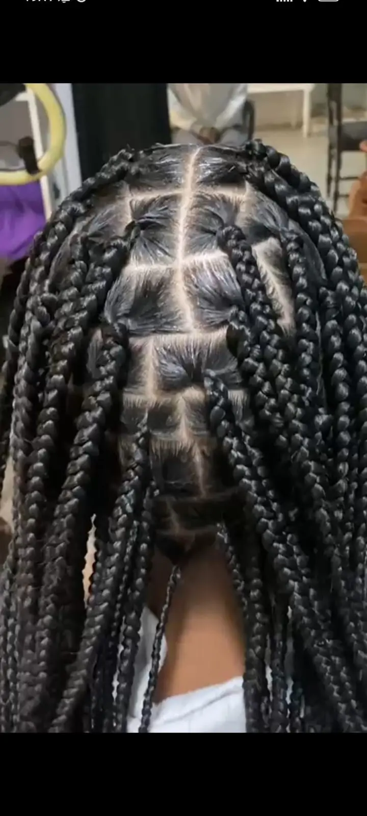 Vídeo knotless braids box braids sem nó na raiz estúdio Afrotunde bairro Portão Curitiba